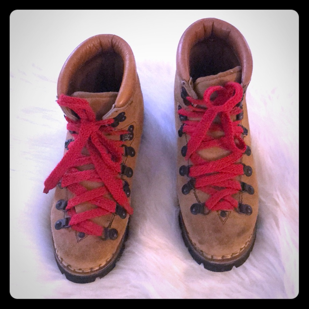 Vibram Water proof mountain boots